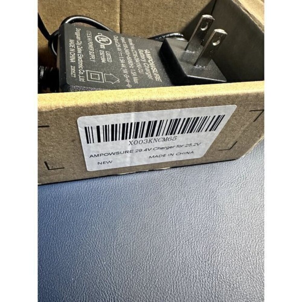 AMPOWSURE 29.4V CHARGER FOR 29.2 V‎ - NEW IN BOX